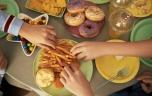 Obésité : ces aliments augmentent les risques des adolescents
