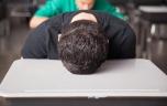 Ados épuisés : pourquoi ils dorment de moins en moins