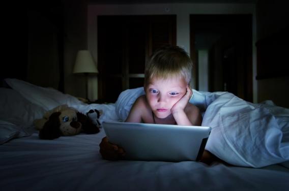 Enfants et écrans : l’étude qui bouscule  ...