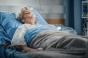 Après une chirurgie, la mémoire des seniors peut-elle basculer ?