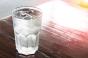 Fibrillation atriale : boire de l’eau très froide lui déclenche un trouble cardiaque