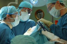 Des étudiants en médecine effectuent des touchers vaginaux à l'insu des patientes