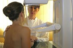 Comme Angelina Jolie : 5% des Françaises à risque font une mastectomie 