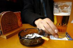 Les lois anti-tabac ont fait baisser la consommation d'alcool