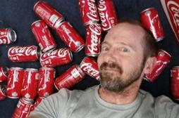 Un Américain a bu 10 canettes de Coca par jour et pris 10 kilos