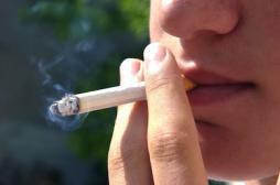La cigarette bannie de certains lieux publics extérieurs