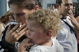 Le tabagisme passif vieillit de 3 ans les artères des enfants