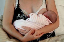 Des femmes payées pour allaiter leur enfant