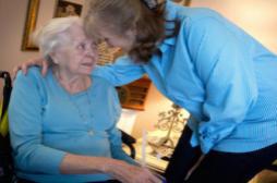 Alzheimer : trois malades sur cinq sont des femmes