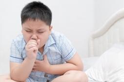 De solides liens familiaux peuvent aider les enfants atteints d'asthme