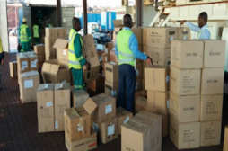 Médicaments contrefaits : saisie record dans 14 pays africains 