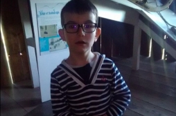 A Besançon, les parents d’un petit garçon atteint d’une maladie génétique rare lancent un avis de recherche 