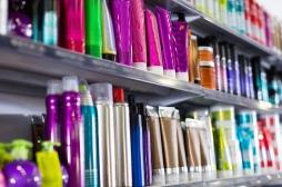 Dentifrice, déodorant... : ces cosmétiques qui contiennent des substances toxiques 