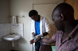 Sida : pourquoi l'exemple ougandais a échoué