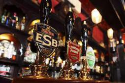 Alcool : un faux bar pour étudier le comportement des consommateurs