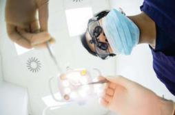 Des plombages en verre bioactif efficaces pour prévenir les caries