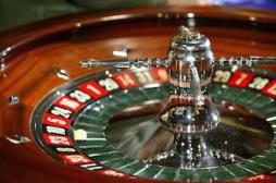 Accro au jeu à cause de son traitement, elle poursuit son neurologue