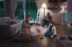 Alzheimer : une campagne vidéo pour aider les aidants