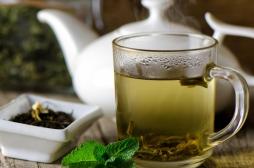 Comment boire du thé vert réduit le risque de décès des survivants d'un AVC