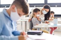 Covid-19 : comment le virus se transmet à l’école ? 
