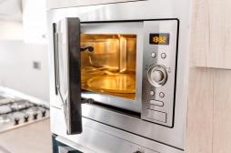 Micro-ondes : attention au risque de brûlures graves chez les enfants