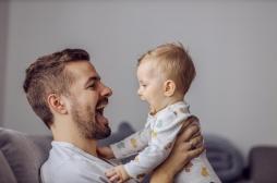 Comment les problèmes de santé du père se transmettent à l’enfant