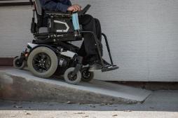 Qui sont les 170 000 jeunes Français lourdement handicapés ? 