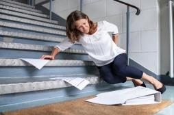 Chutes : les jeunes femmes sont plus susceptibles de tomber dans les escaliers que les hommes