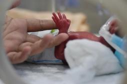 Bébé miracle : grand prématuré, il sort de l'hôpital après 350 jours 
