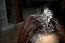 Cheveux colorés, risques cachés : l’Anses tire la sonnette d’alarme