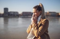 Comment la pollution exacerbe-t-elle les allergies ? 