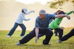 Chez les personnes âgés, la pratique du tai-chi réduit le risque de chute