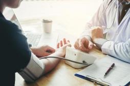 Même chez les jeunes, l’hypertension artérielle augmente les risques d'AVC