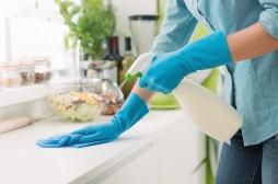 Les produits ménagers tuent les germes... mais polluent l'air au passage !