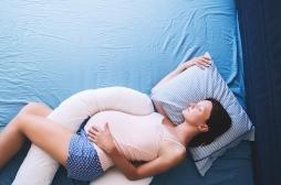 Grossesse : dormir sur le dos augmenterait le risque de mortalité à la naissance