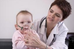 Bronchiolite : comment repérer les enfants à risque d'hospitalisation ?