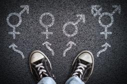 Transgenres, non binaires : le traitement hormonal améliore leur santé mentale