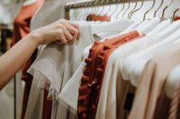 Soldes : l'importance de laver vos vêtements neufs avant de les porter