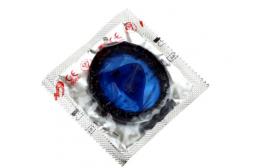 Des ados inventent un préservatif qui change de couleur en cas d'infection