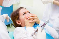 Dentistes : les étudiants murent la CPAM de Nancy