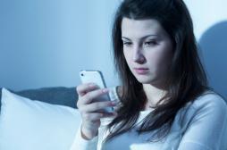 L’usage du smartphone la nuit peut conduire à une cécité temporaire