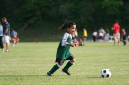Ostéoporose : faire du sport augmente le capital osseux des filles