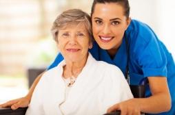 Urgences : un programme dédié aux personnes âgées réduit les hospitalisations 