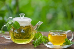 Obésité et surpoids : le thé vert pourrait vous aider