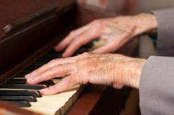 Alzheimer : la musique adoucit l’humeur