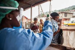 Ebola : l’OMS annonce la fin de l’épidémie en Sierra Leone