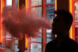 E-cigarette : le vapotage bientôt interdit au travail 