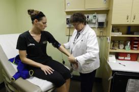 Hypertension : 1 diagnostic sur 3 causé par le stress de la blouse blanche 