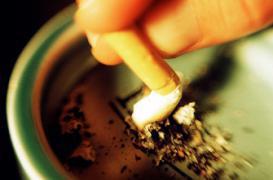 Arrêter de fumer après un cancer améliore le taux de survie