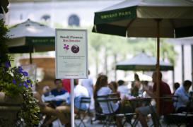 Deux fois moins d'Américains victimes du tabagisme passif